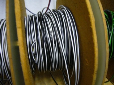 Kabel, schwarz-weiß 1,5qmm
