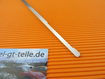 Oil dipstick for aluminum oil pan