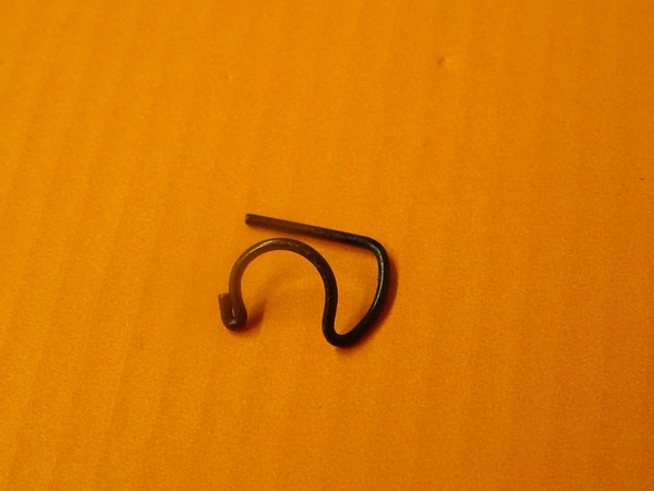 Lock spring throttle linkage