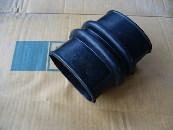 Connector boot for GT air cleaner