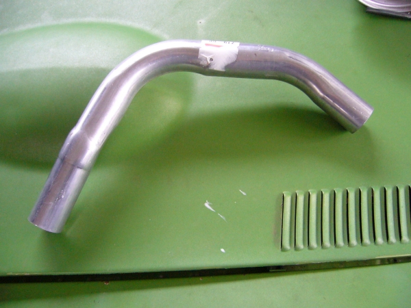 Connector pipe